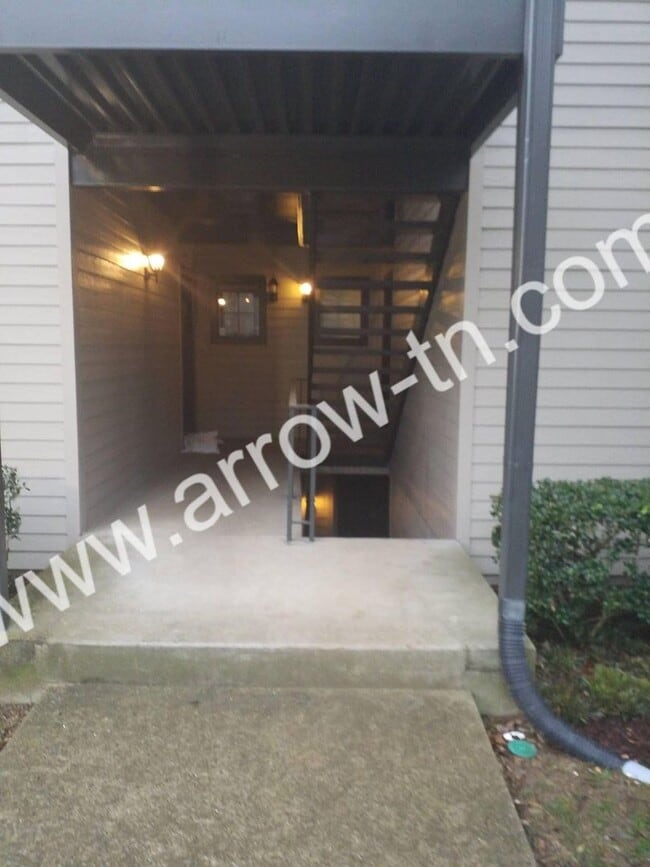 Building Photo - Great 1 bedroom, 1 bathroom condo in the h...
