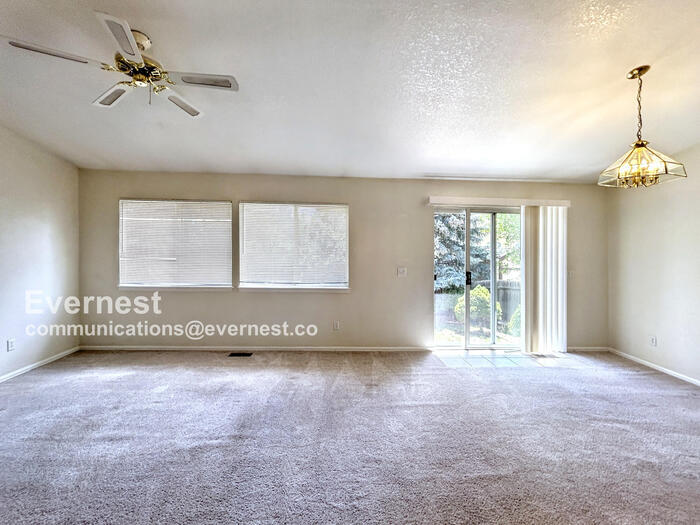 Building Photo - 4157 Vernal Cir
