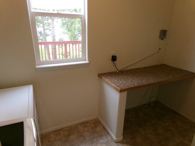 Building Photo - 2613 Bar Harbor Dr