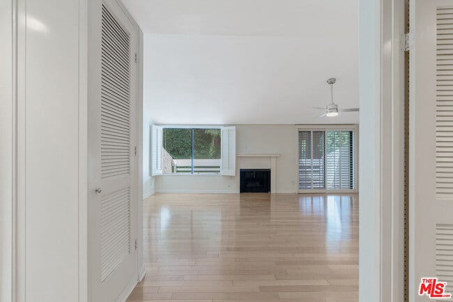 Building Photo - 23454 Park Hermosa