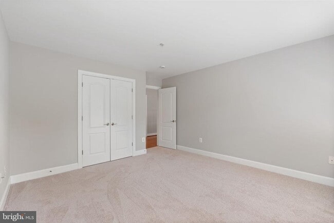 Building Photo - 15436 Symondsbury Way