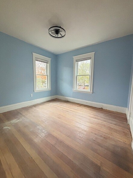 Building Photo - 46 Evelyn St