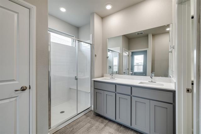 Building Photo - 14616 Bootes Dr