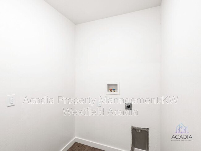 Building Photo - 7431 W Laxey St