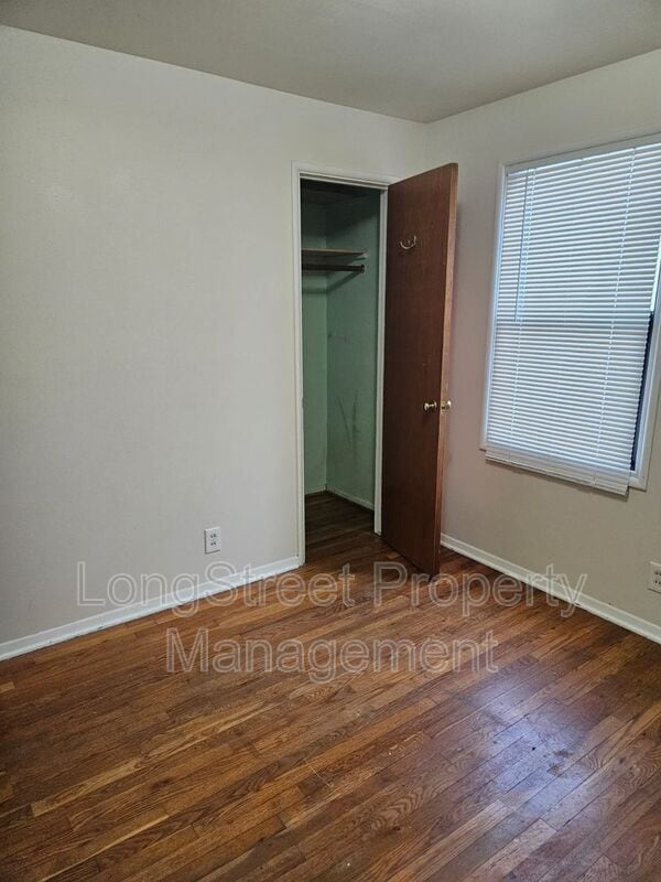 Building Photo - 911 NW 27th St