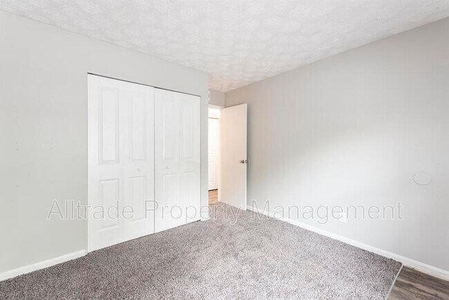 Building Photo - 4909 Cawood Dr