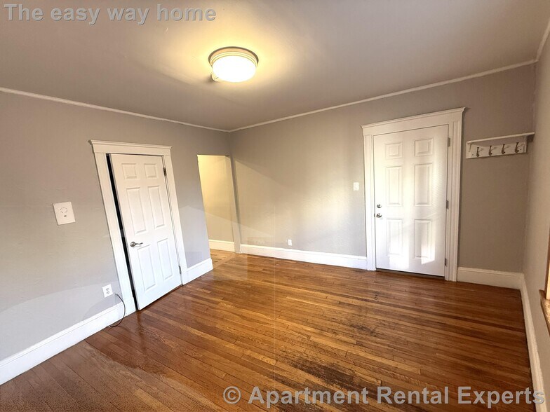 Building Photo - 99 Hancock St