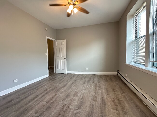 Building Photo - 5645-5657 W Washington Blvd