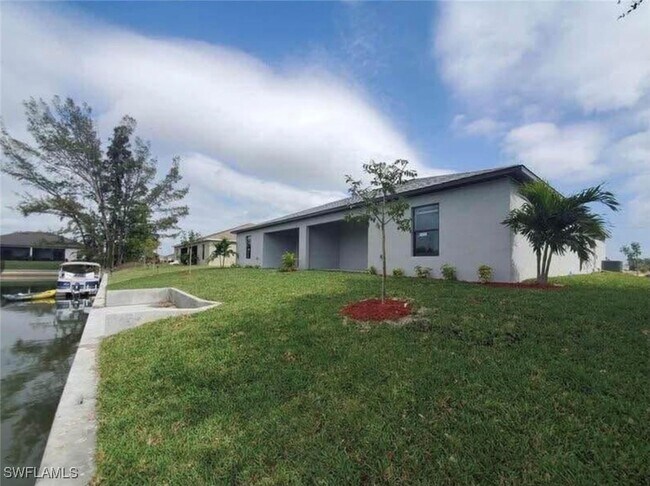Building Photo - 3418 SW 17th Pl