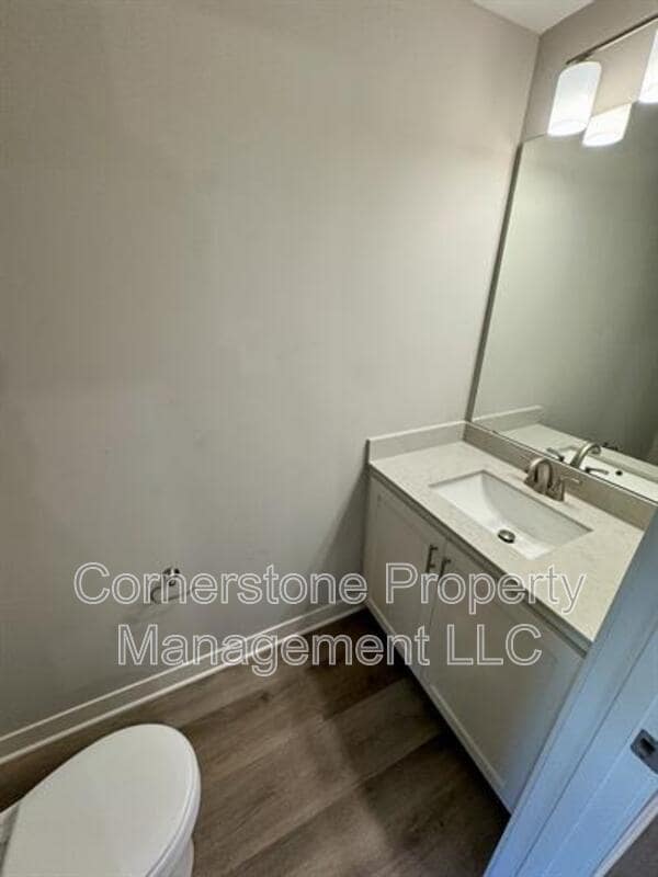 Building Photo - 8687 Golden Ln