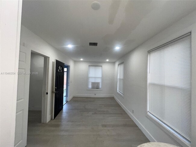 Building Photo - 1800 SW 3rd St