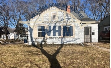 Building Photo - 4255 N Sercombe Rd