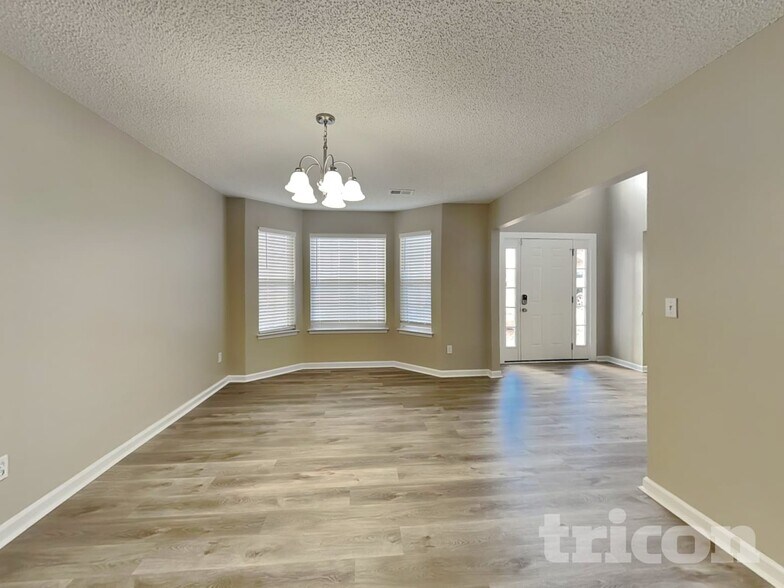 Building Photo - 11610 Registry Blvd