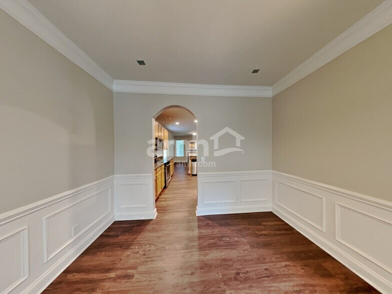 Building Photo - 1309 Bedlington Dr NW