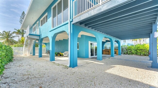 Building Photo - 441 La Fitte Rd