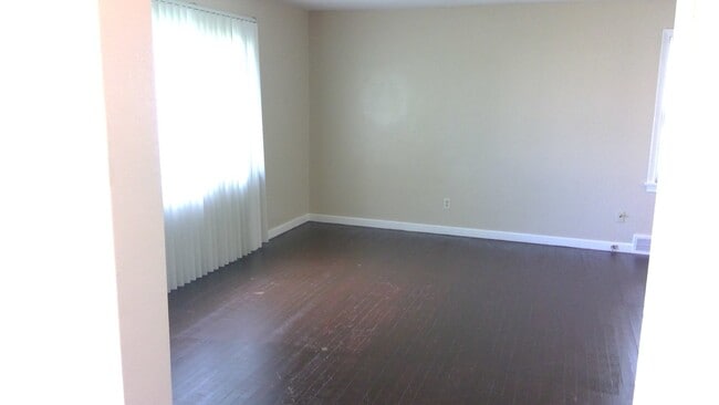 Building Photo - A must see home!