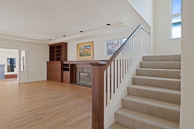 Building Photo - 8161 Ragle Pl