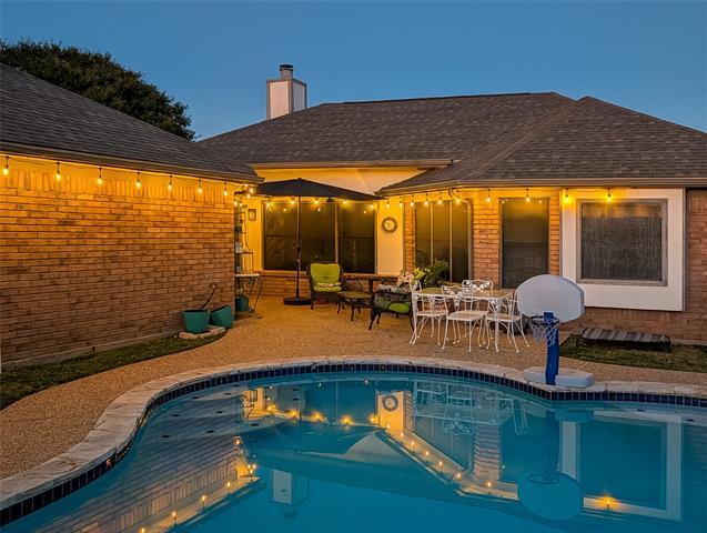 Building Photo - 449 Phillips Dr