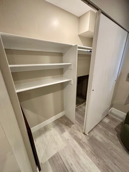 Building Photo - 5098 W Cherry View Dr