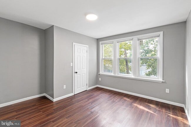 Building Photo - 1344 Princeton Ave