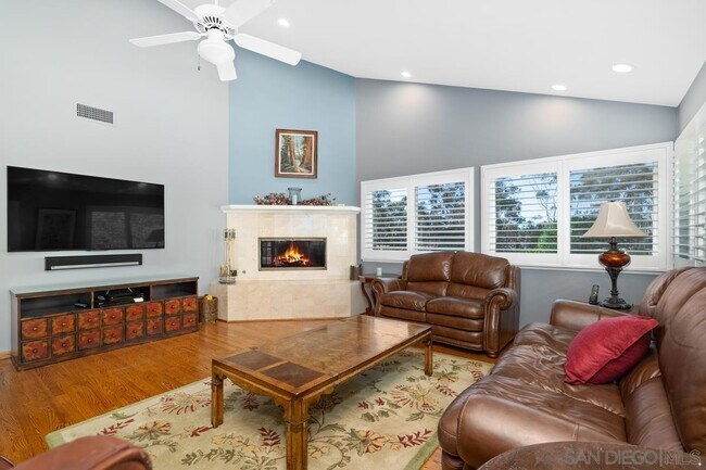 Building Photo - 1448 Santa Luisa Dr