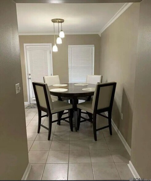 Building Photo - 532 Glenway Dr