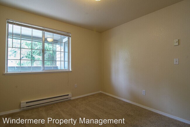 Building Photo - 2 br, 2 bath House - 15433 Country Club Dr...