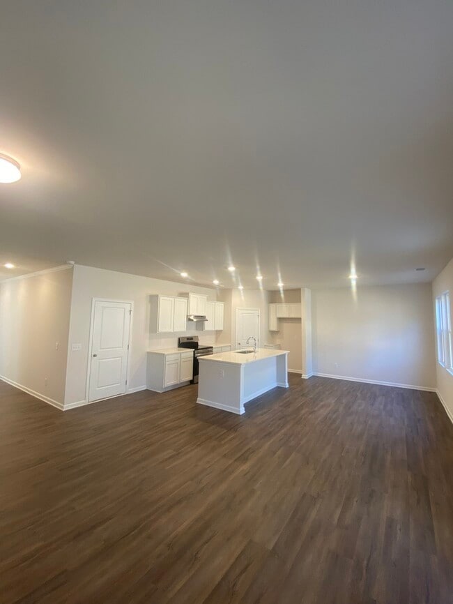 Building Photo - 28 Russet Wy