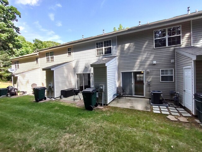 Building Photo - Beautiful home in prime location!