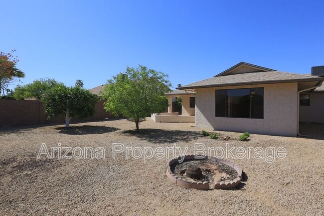 Building Photo - 14126 W Pennystone Dr