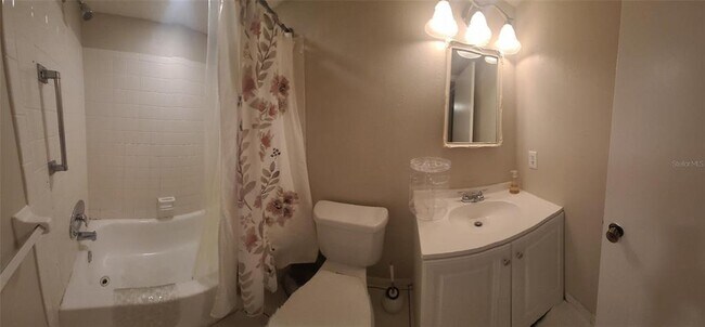 Building Photo - 2060 Marilyn St