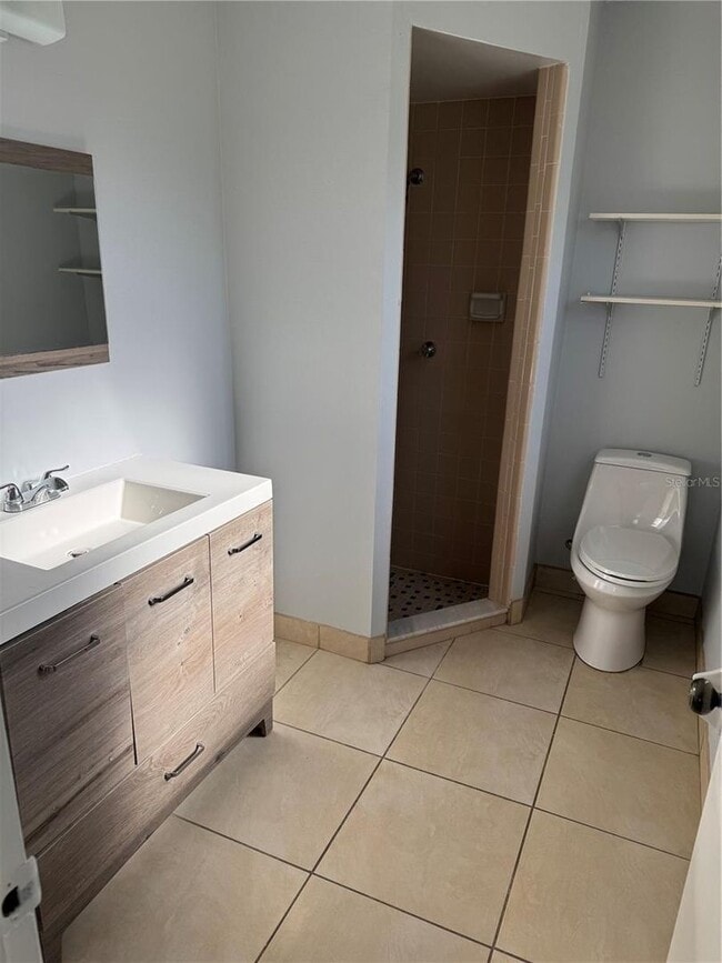 Building Photo - Home in BVL