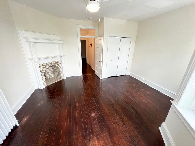 Building Photo - 3127 11th St NW