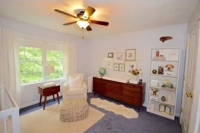 Building Photo - Large 2 BR w/ 1 Full and 2 Half Baths in Rockland