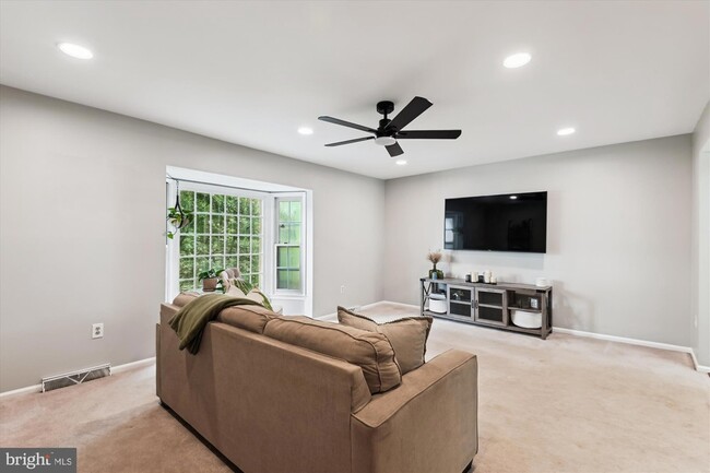 Building Photo - 502 Bay Dale Ct