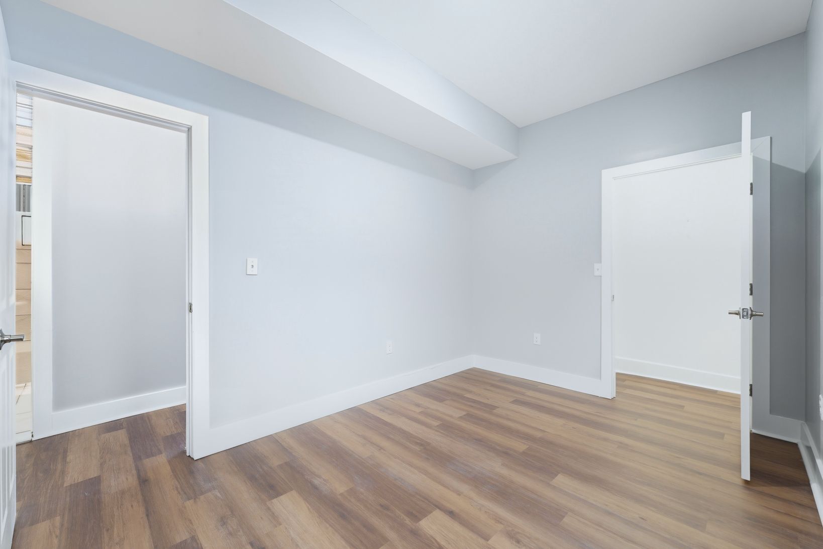 Building Photo - 913 S 18th St