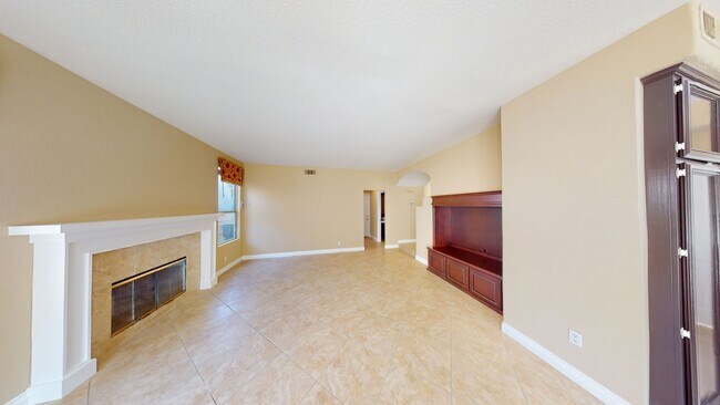 Building Photo - Welcome to Picasso Dr!