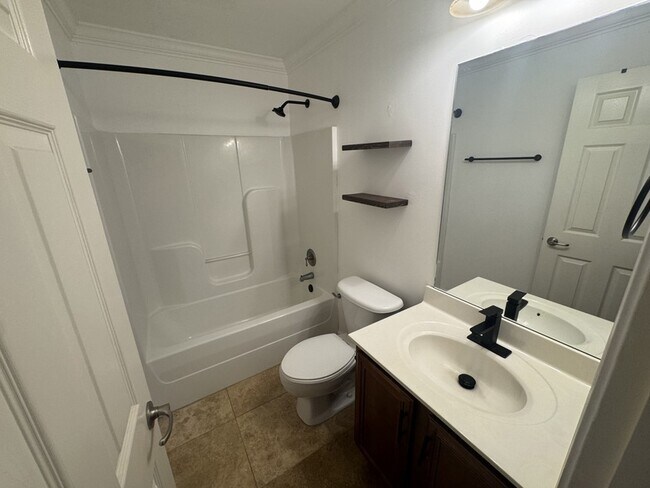 Building Photo - 2138 Cason Ln