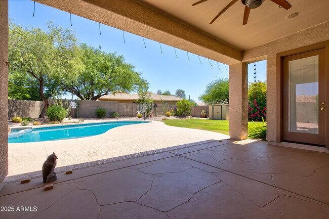 Building Photo - 2222 W Morse Ct