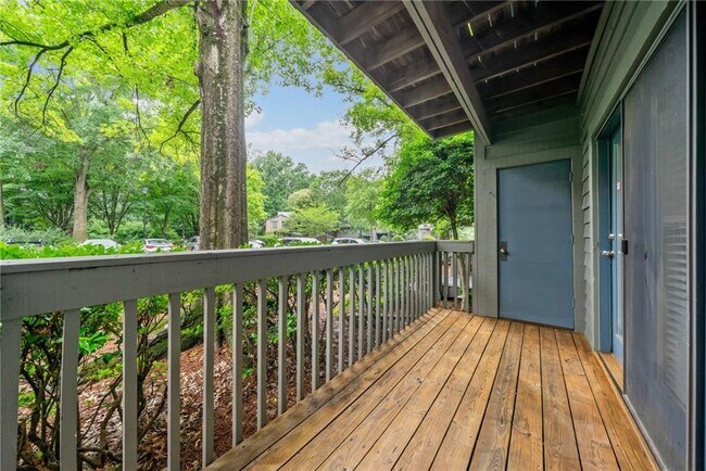 Building Photo - 113 Tuxworth Cir