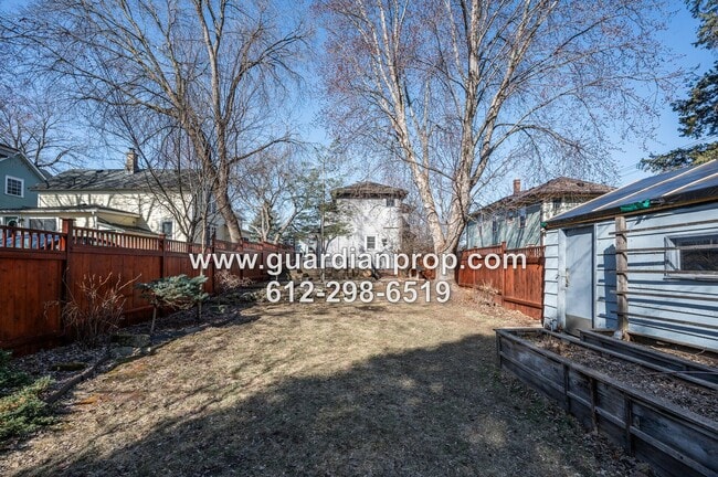 Building Photo - House Near Downtown Stillwater Available N...