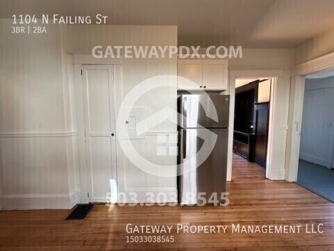 Building Photo - 1104 N Failing St