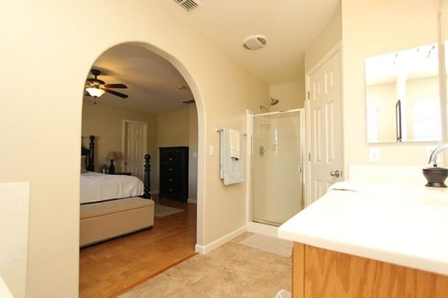 Building Photo - Charming 3-bedroom 2.5 bath, 1512 square foot home in Vacaville