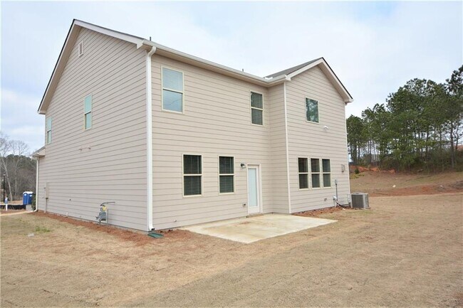 Building Photo - 68 Hellen Vly Dr