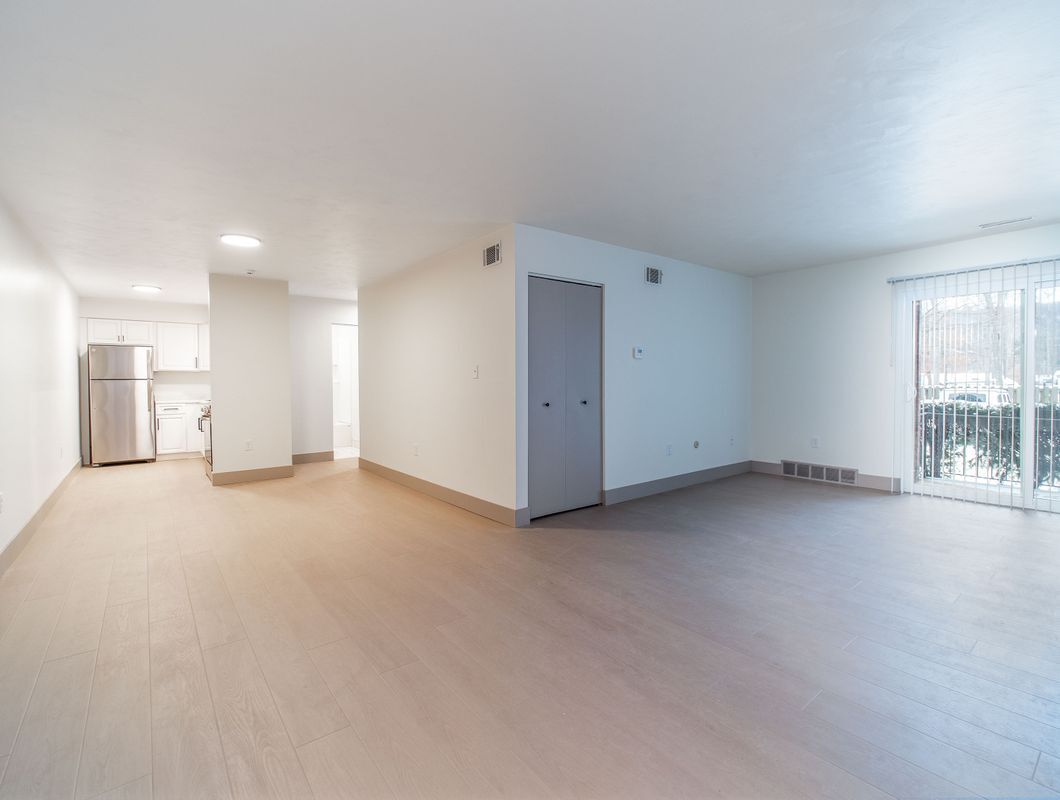 Building Photo - 55 Highland Dr