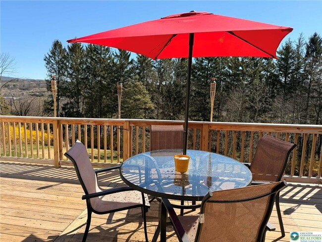 Building Photo - 1170 Oakhurst Dr