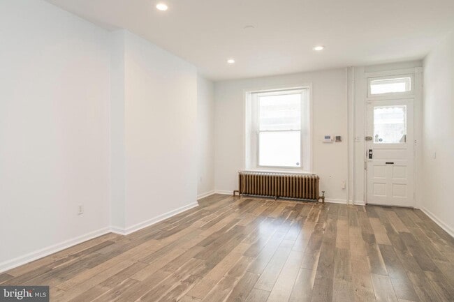 Building Photo - 4328 Freeland Ave