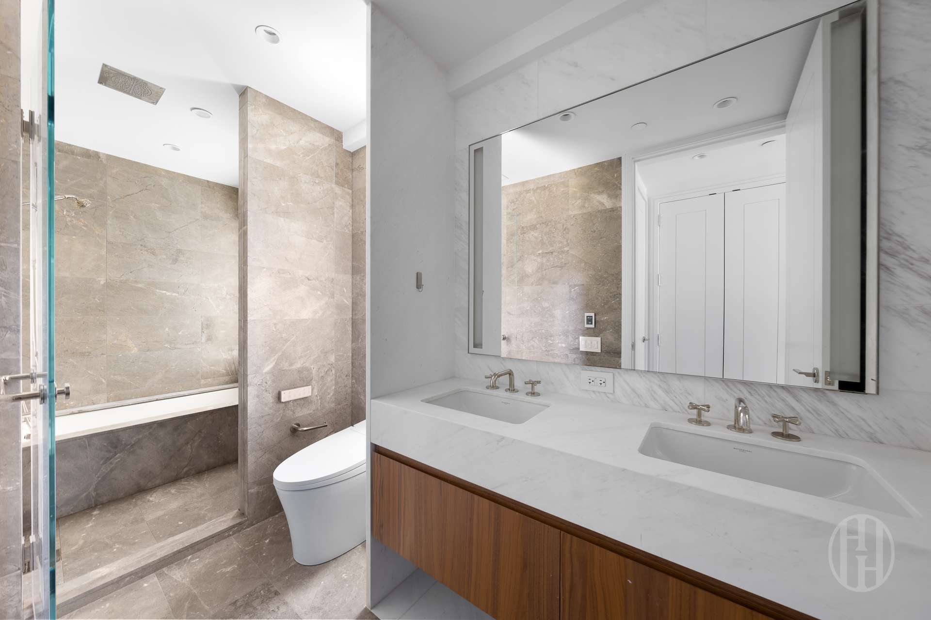 Building Photo - 111 W 56th St