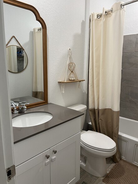 Guest BR 2 -3 of 4 - 6615 Morgan Path