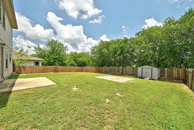 Building Photo - 220 Peppergrass Cove